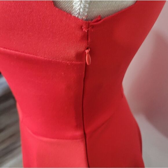 IN San Francisco scallop neck and hem design sz 1 - Picture 4 of 10